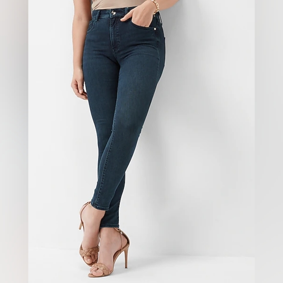 Express Mid Rise Dark Wash Supersoft Womens Skinny Jean Leggings Size 10R - Picture 1 of 13